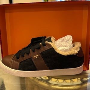 NEW Tory Burch Women's OLIVER Lace Up Sneaker Shoe charcoal US 10 never worn